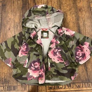 GAP Kids Green and Pink Floral Cape